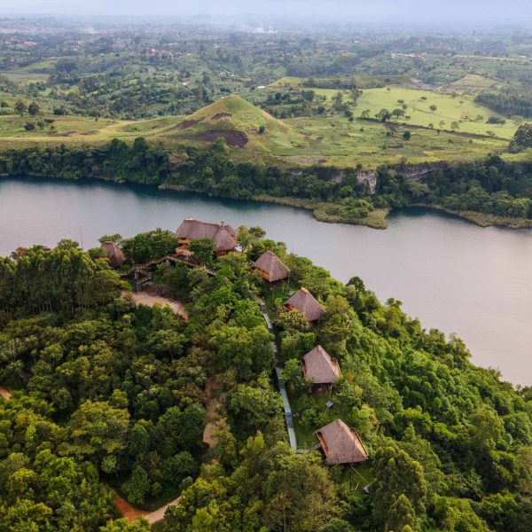 Kyaninga-Lodge-by-@robertmichaelpoole-238-600x600